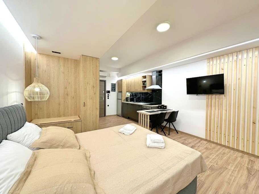 Oasis Luxury Apartments Еретрия Екстериор снимка
