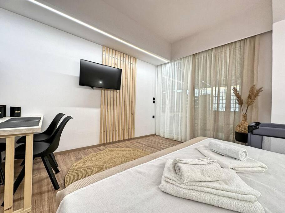 Oasis Luxury Apartments Еретрия Екстериор снимка