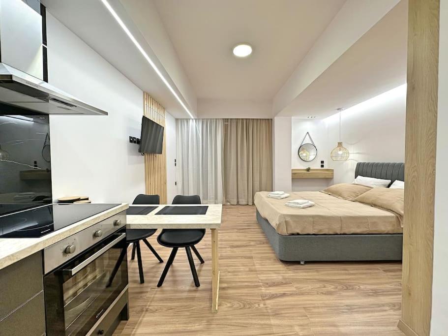 Oasis Luxury Apartments Еретрия Екстериор снимка