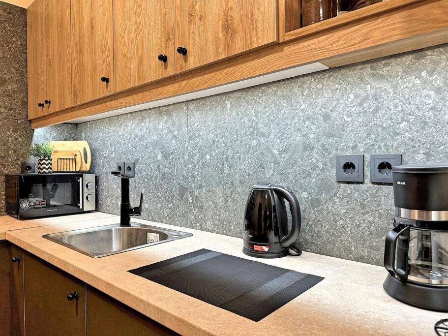 Oasis Luxury Apartments Еретрия Екстериор снимка